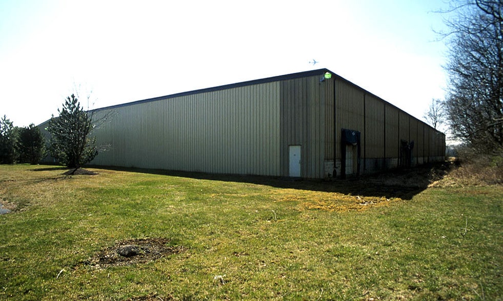 2100 Mcgaw Rd, Columbus, OH for lease - Building Photo - Image 2 of 8
