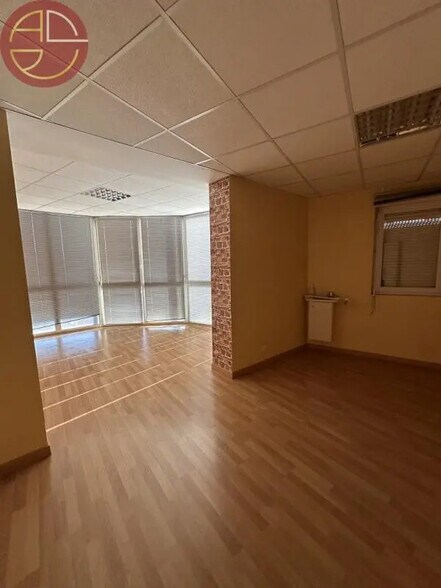 Office in Toulouse for sale - Interior Photo - Image 1 of 9