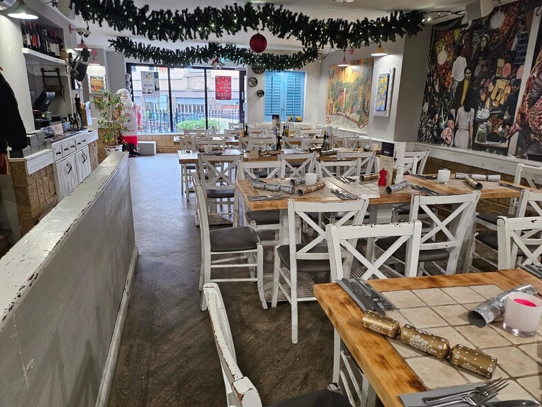 8-10 South Western Ter, Yeovil for sale - Building Photo - Image 3 of 5