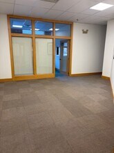 2 Storer St, Kennebunk, ME for lease Interior Photo- Image 2 of 11