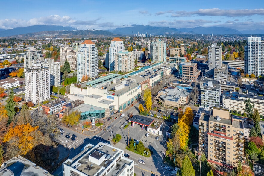 610 Sixth St, New Westminster, BC for lease - Aerial - Image 3 of 7
