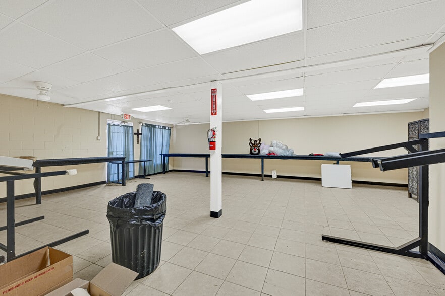 8510 C E King Pky, Houston, TX for sale - Building Photo - Image 3 of 9