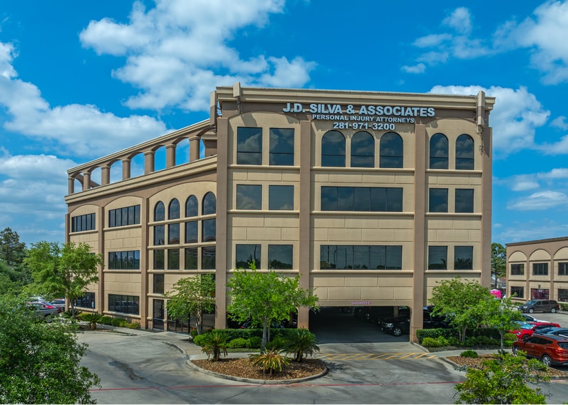 Sunrise Lake at Broadway portfolio of 2 properties for sale on LoopNet.com - Building Photo - Image 3 of 10