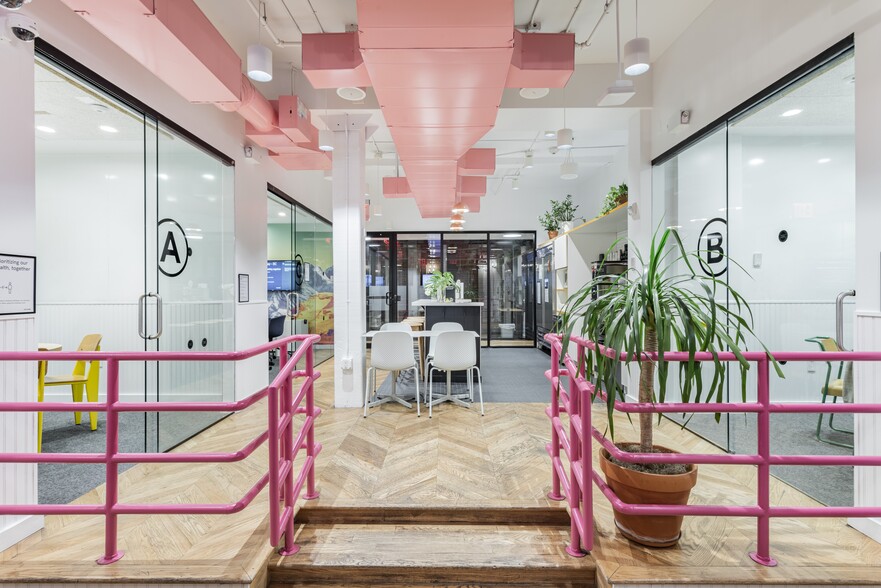 379 W Broadway, New York, NY for lease - Interior Photo - Image 2 of 17