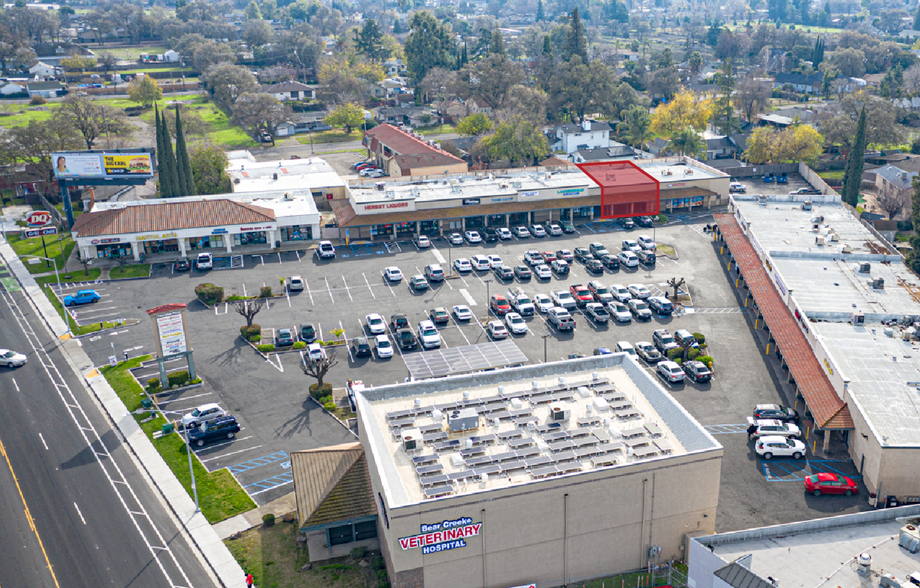 9303-9304 Thornton Rd, Stockton, CA for lease - Building Photo - Image 1 of 4