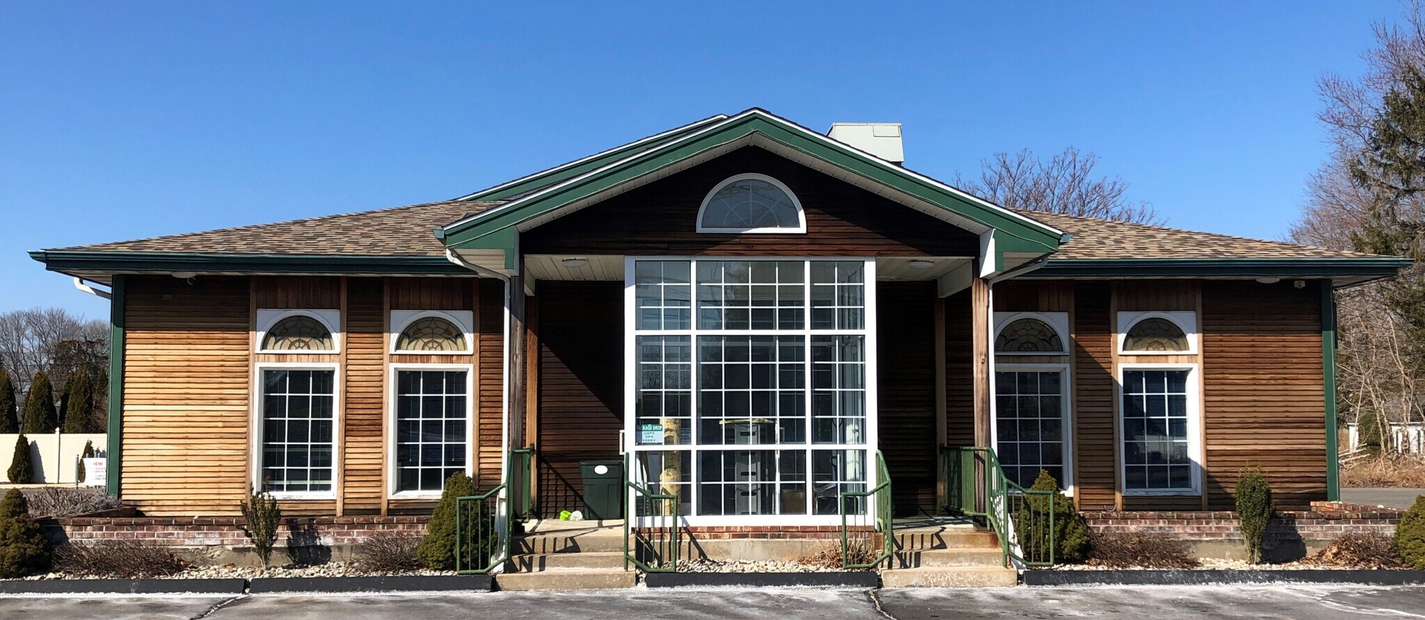 1321 Boston Post Rd, Madison, CT for sale Building Photo- Image 1 of 1