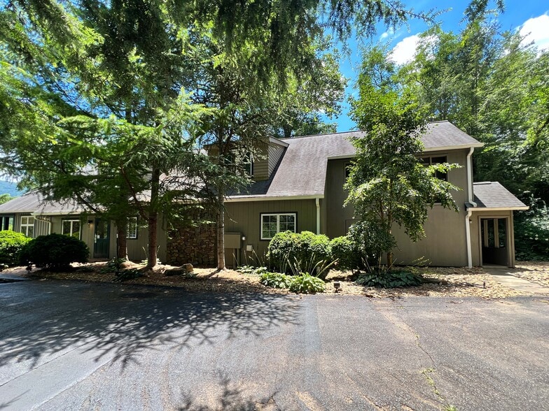 1275 Tunnel Rd, Asheville, NC for sale - Building Photo - Image 3 of 17