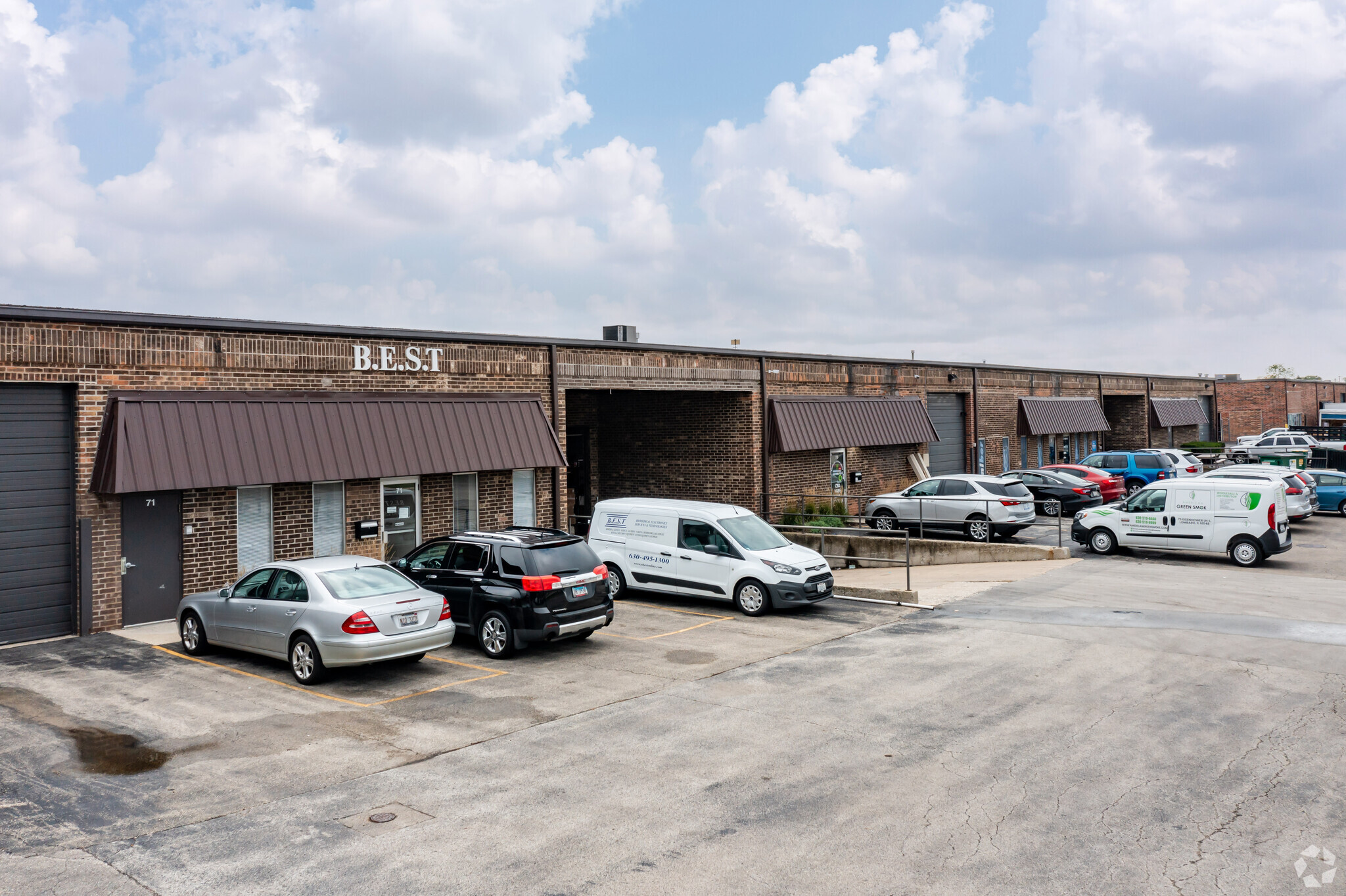 51-87 Eisenhower Ln S, Lombard, IL for lease Building Photo- Image 1 of 6