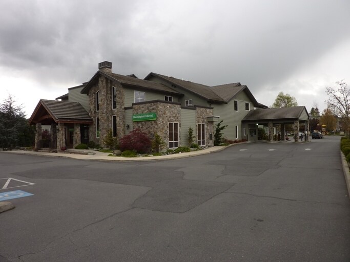 110 SW 4th St, Grants Pass, OR for sale - Primary Photo - Image 1 of 1