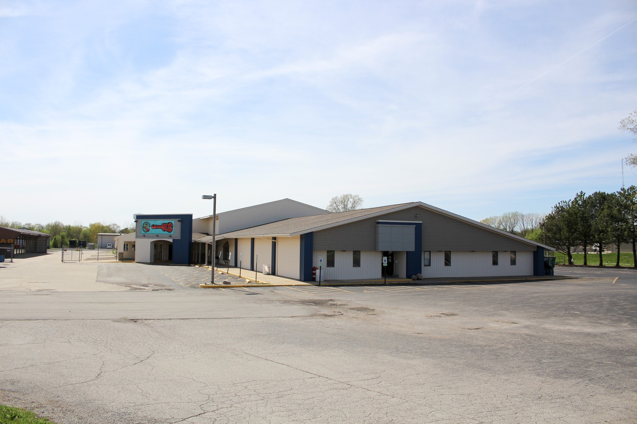 601 N Country Fair Dr, Champaign, IL for sale Building Photo- Image 1 of 1