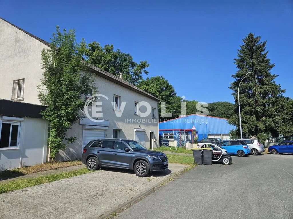 Vente Bureaux 190 m² - Photo 1