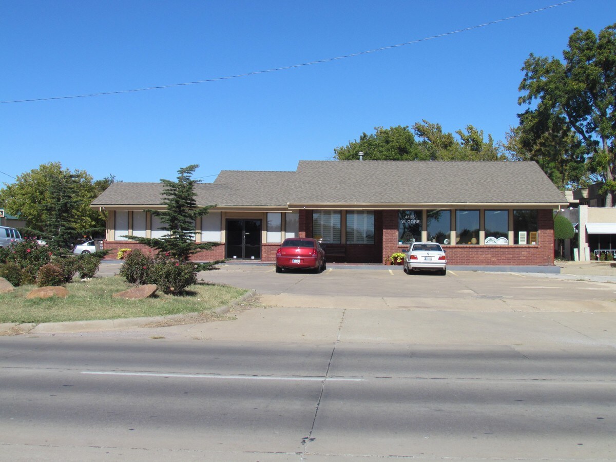 4135 W Gore Blvd, Lawton, OK 73505