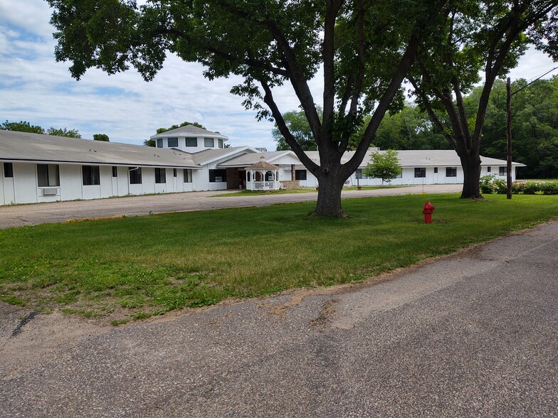 1110 2nd St, Pepin, WI for sale - Building Photo - Image 1 of 1