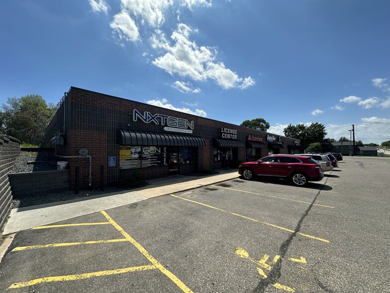 1700-1730 37th St NW, Rochester, MN for lease - Building Photo - Image 1 of 9