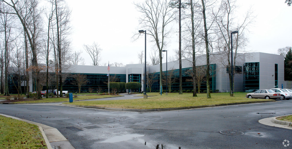 514 Butler Farm Rd, Hampton, VA for lease - Building Photo - Image 3 of 9