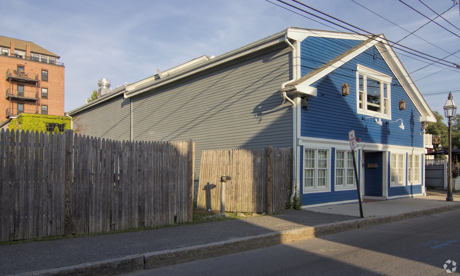 198 Thames St, Bristol, RI 02809 Property Record