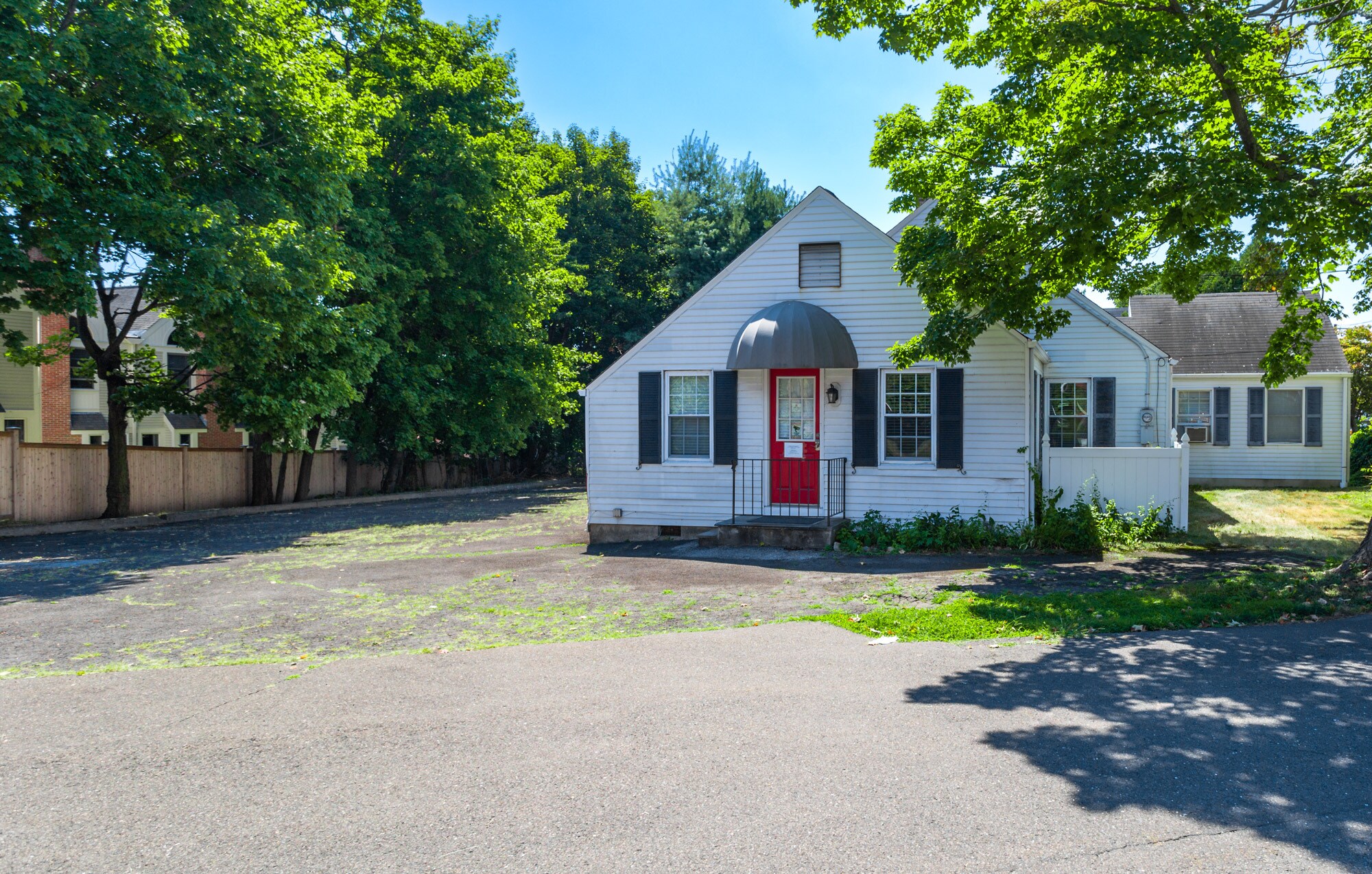 748 Post Rd, Darien, CT 06820 Office for Sale