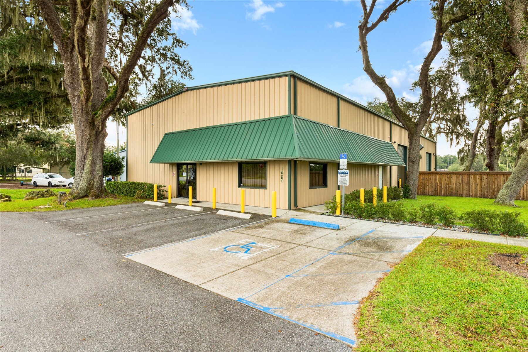 1427 W County Road 48, Bushnell, FL for sale Primary Photo- Image 1 of 1
