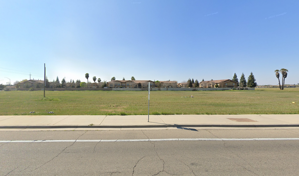 2580 Land - 2580 South Elm Avenue Ave, Fresno, CA for lease - Building Photo - Image 2 of 5