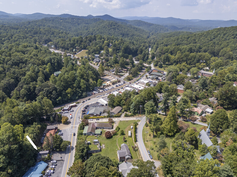 172 Main st, Saluda, NC for sale - Aerial - Image 2 of 24