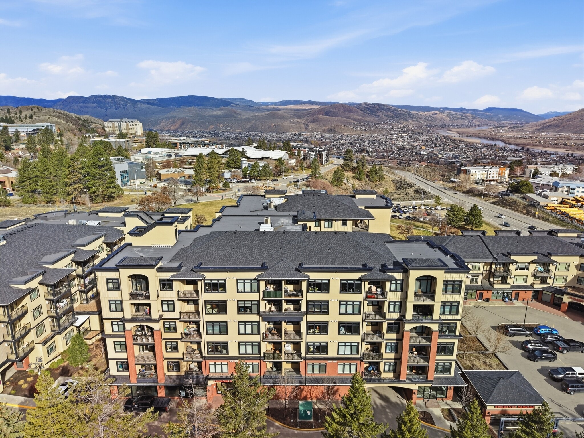 765 McGill Rd, Kamloops, BC for sale Primary Photo- Image 1 of 19