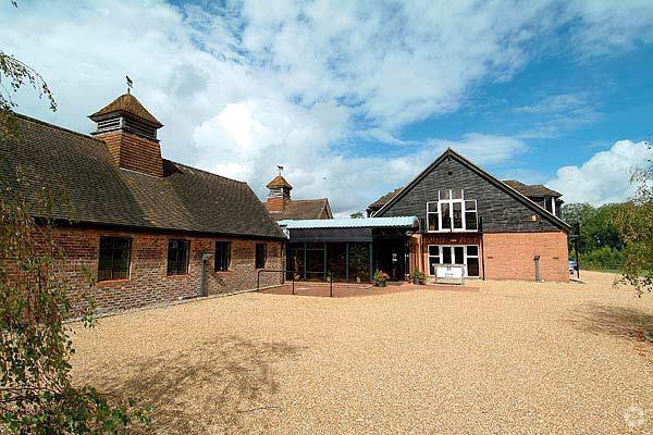 Ironsbottom, Reigate for lease Primary Photo- Image 1 of 3