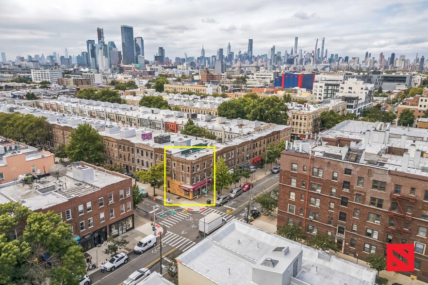 4220 34th Ave, Long Island City, NY for sale - Aerial - Image 3 of 42