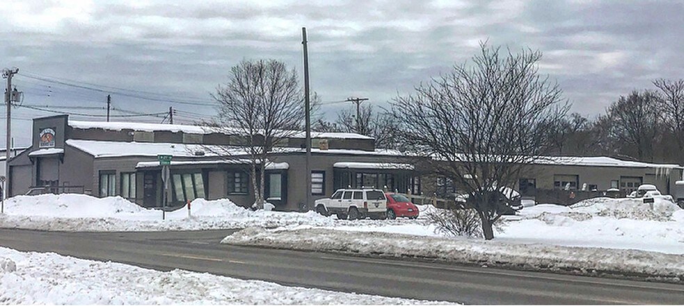 430 W 21st Ave, Holland, MI for sale - Primary Photo - Image 1 of 1