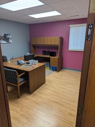 More details for 2615 Rainbow Dr, Cedar Falls, IA - Coworking for Lease
