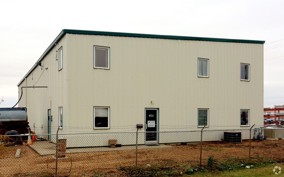 28084 Acheson Rd, Parkland County, AB for lease - Primary Photo - Image 1 of 4