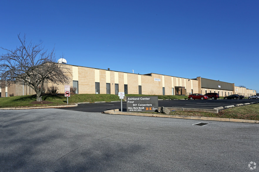 801 Carpenters Crossing, Folcroft, PA for lease - Primary Photo - Image 2 of 5