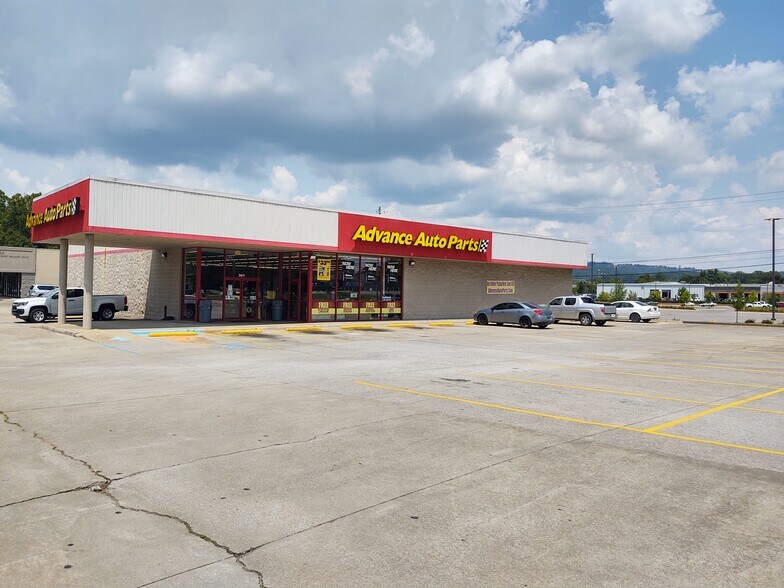 301 George Wallace Dr, Gadsden, AL for lease - Building Photo - Image 1 of 1