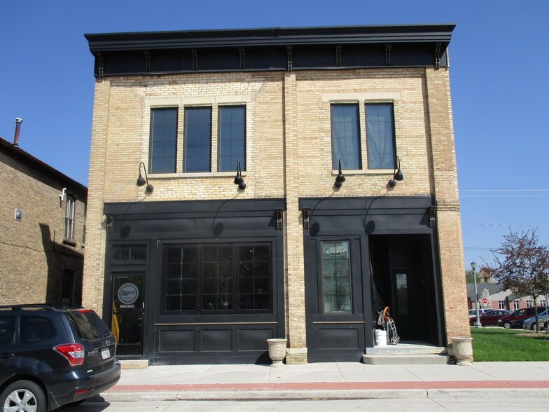 40 W Main St, Chilton, WI for sale - Other - Image 1 of 1