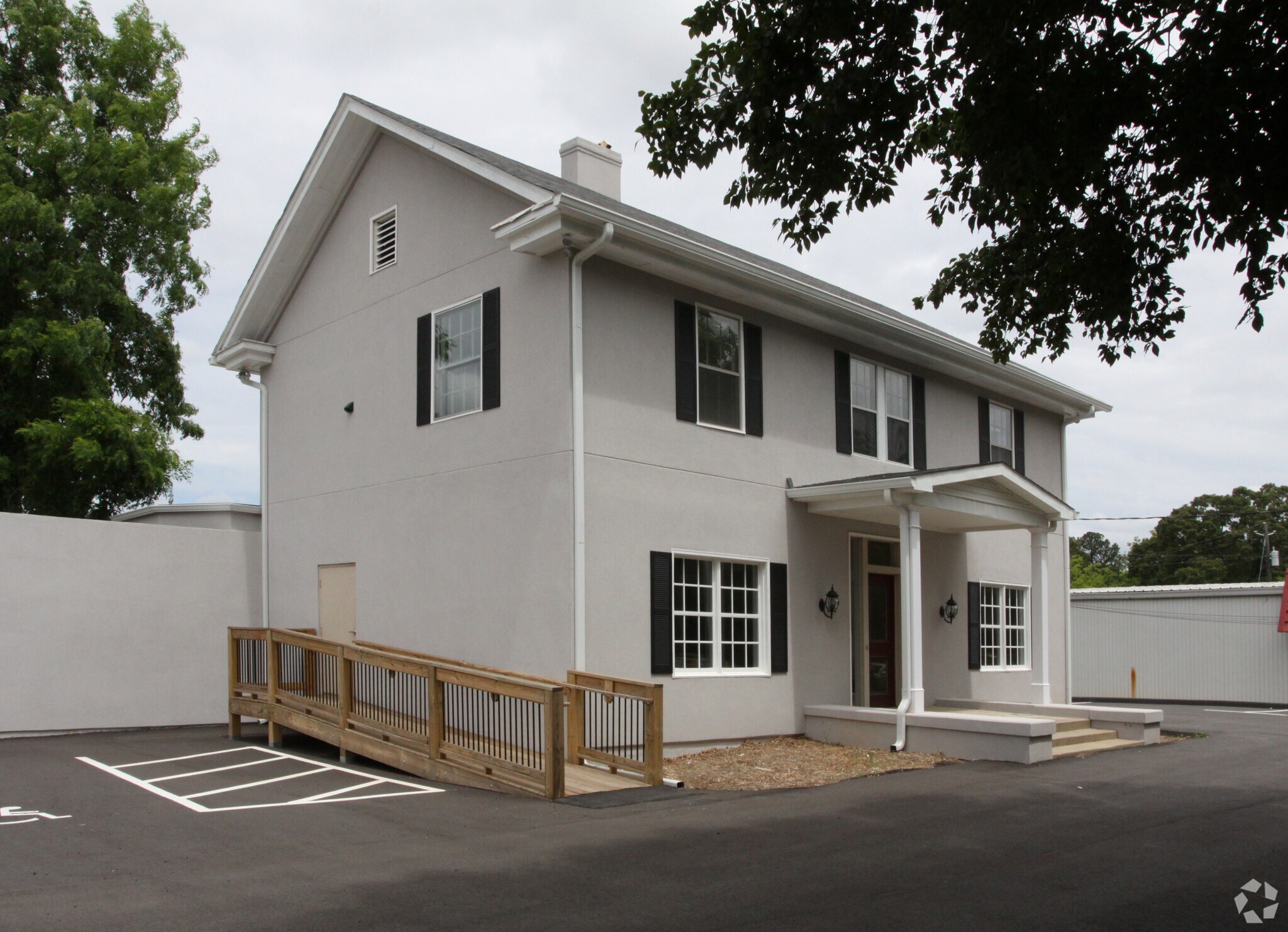 1001 Riverside Dr, Gainesville, GA for sale Primary Photo- Image 1 of 5