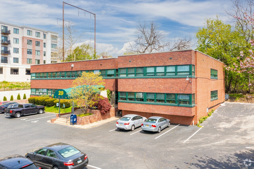29 Bala Ave, Bala Cynwyd, PA for lease - Building Photo - Image 2 of 5