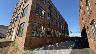 More details for 347 Railroad Ave, Bridgeport, CT - Multifamily for Sale