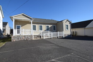 DENTAL/MEDICAL/PROFESSIONAL OFFICE - Parking Garage