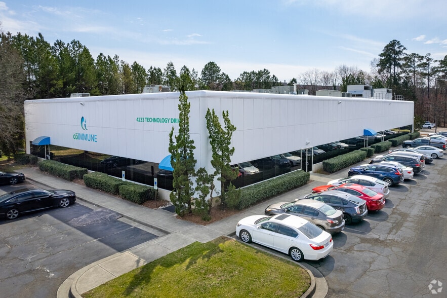4233 Technology Dr, Durham, NC for lease - Building Photo - Image 1 of 3