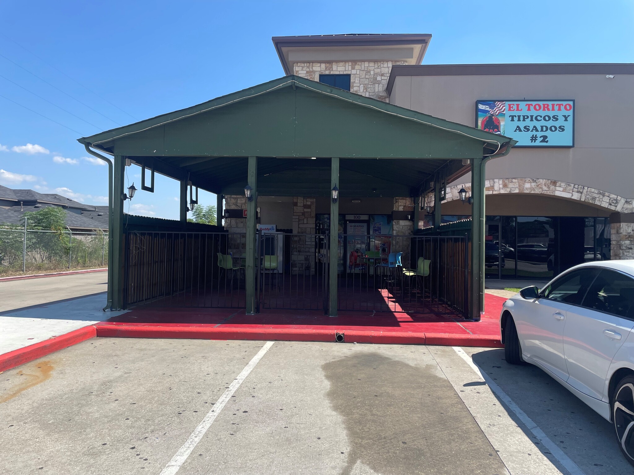 1319 Cypress Creek Parkway, Houston, TX for lease Interior Photo- Image 1 of 5