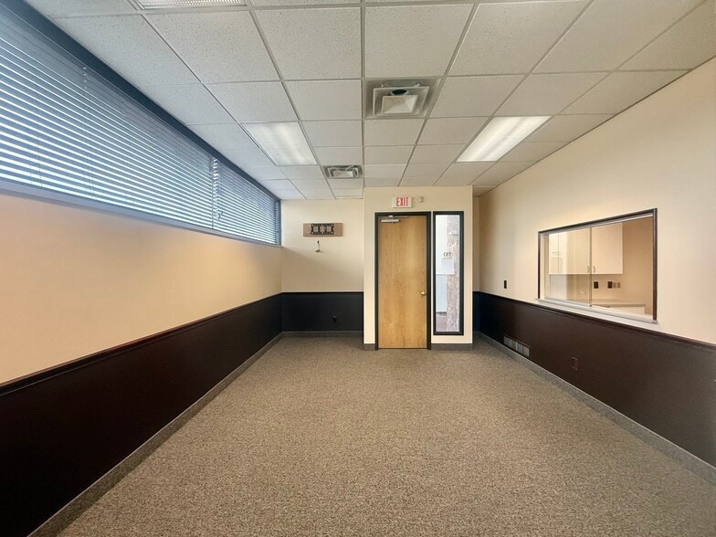 33497 23 Mile Rd, Chesterfield Township, MI for lease - Building Photo - Image 3 of 27