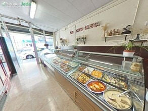 Retail in El Vendrell, Tarragona for lease Interior Photo- Image 1 of 4