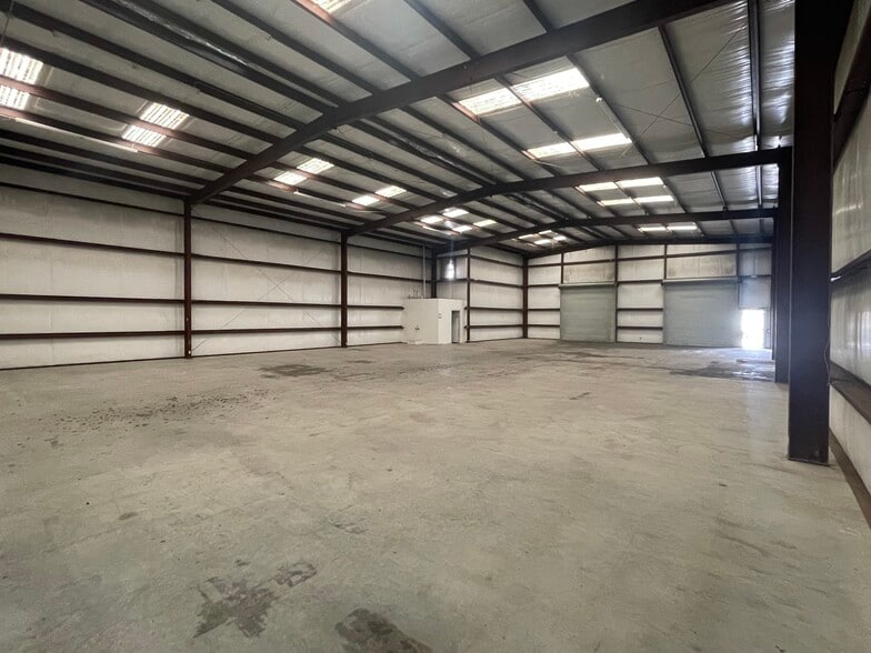 925-927 Winston St, Houston, TX for lease - Interior Photo - Image 2 of 6