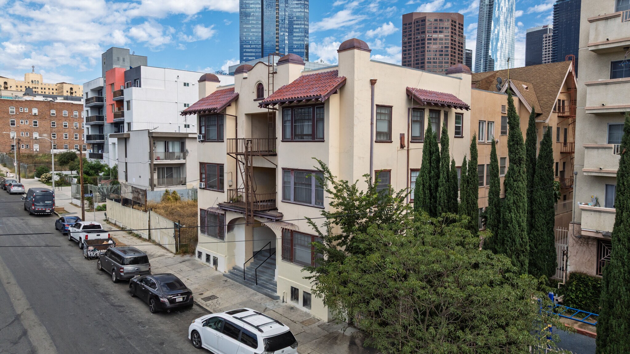 762 Hartford Ave, Los Angeles, CA for sale Building Photo- Image 1 of 12