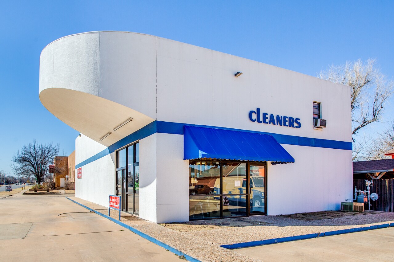 710 Randolph Ave, Enid, OK for sale Primary Photo- Image 1 of 17