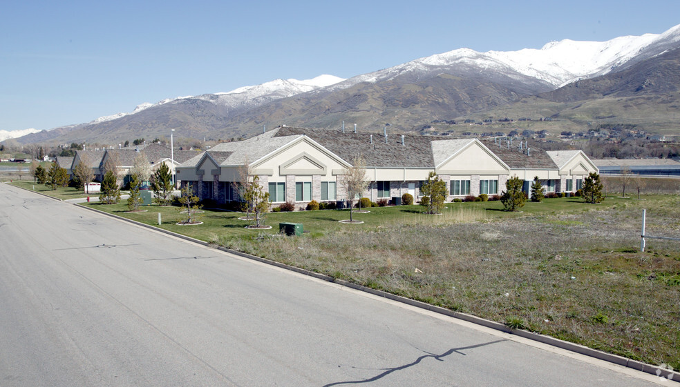 1401 N Highway 89, Farmington, UT for lease - Building Photo - Image 2 of 13