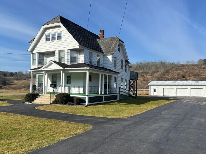 5068 NY-52, Jeffersonville, NY for sale - Primary Photo - Image 1 of 1