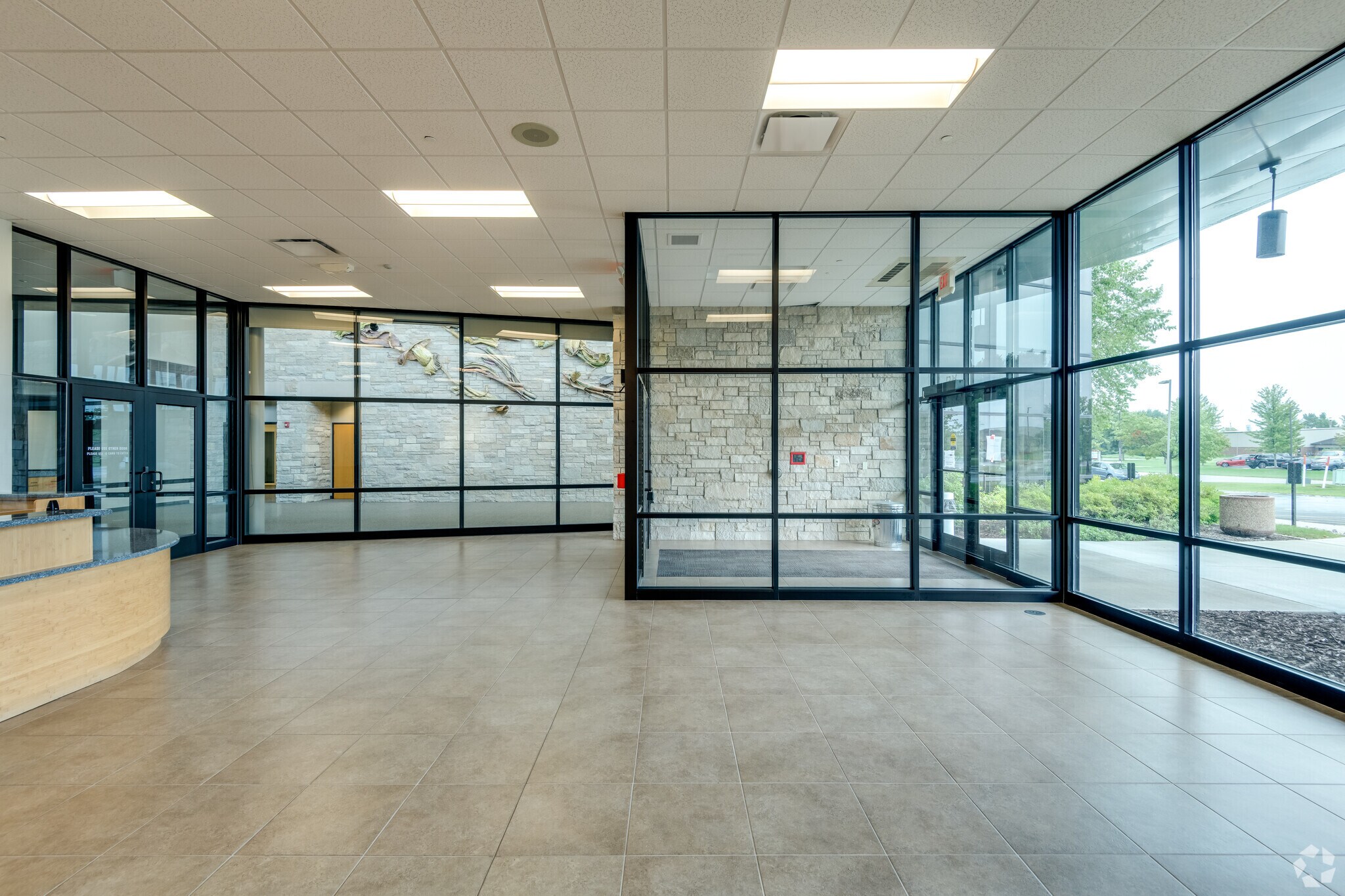 1451 McMahon Dr, Neenah, WI 54956 Office for Lease