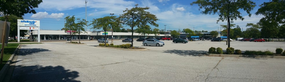 2950 Dougall Ave, Windsor, ON for sale - Building Photo - Image 1 of 1