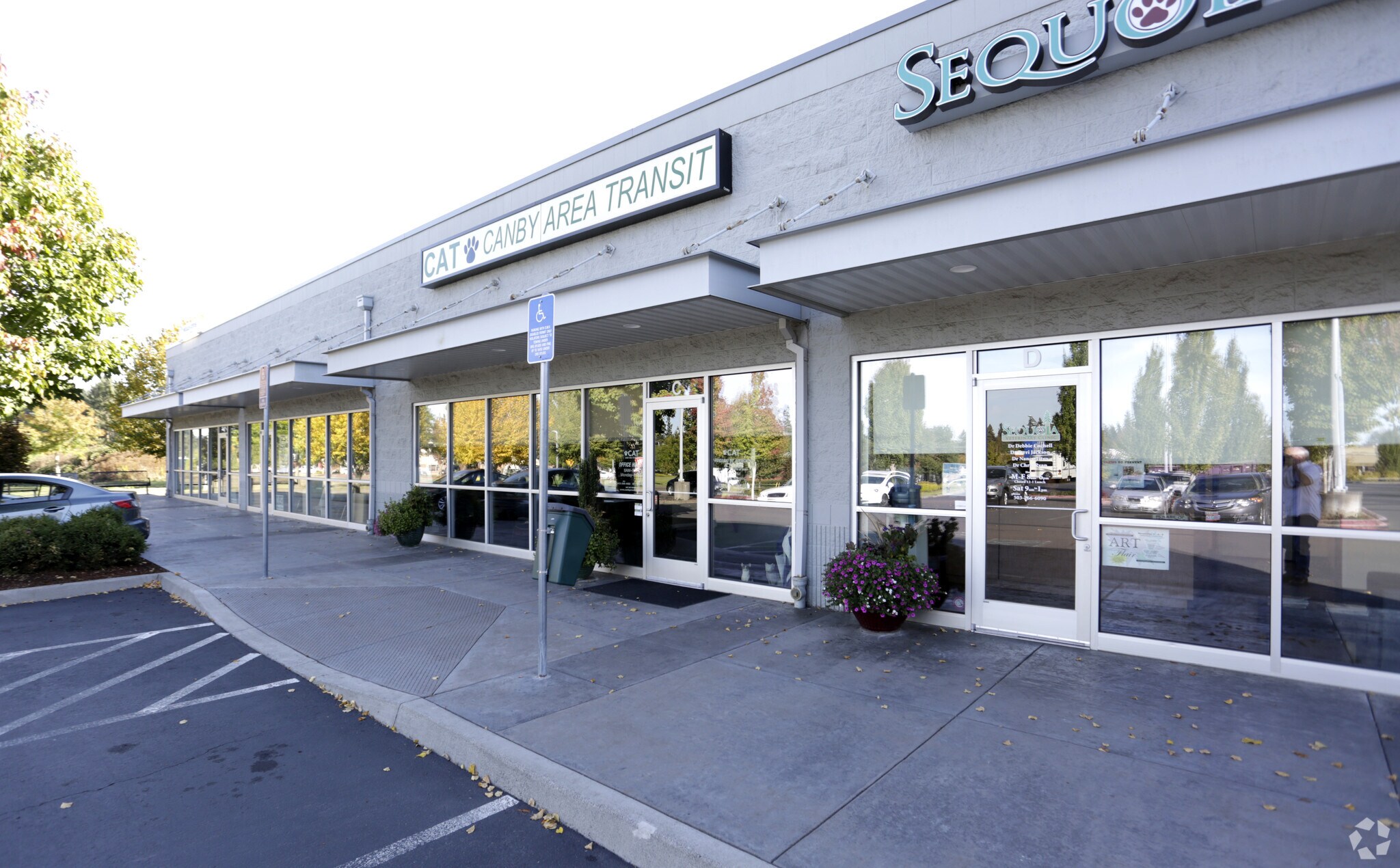 195 S Hazel Dell Way, Canby, OR for sale Primary Photo- Image 1 of 1