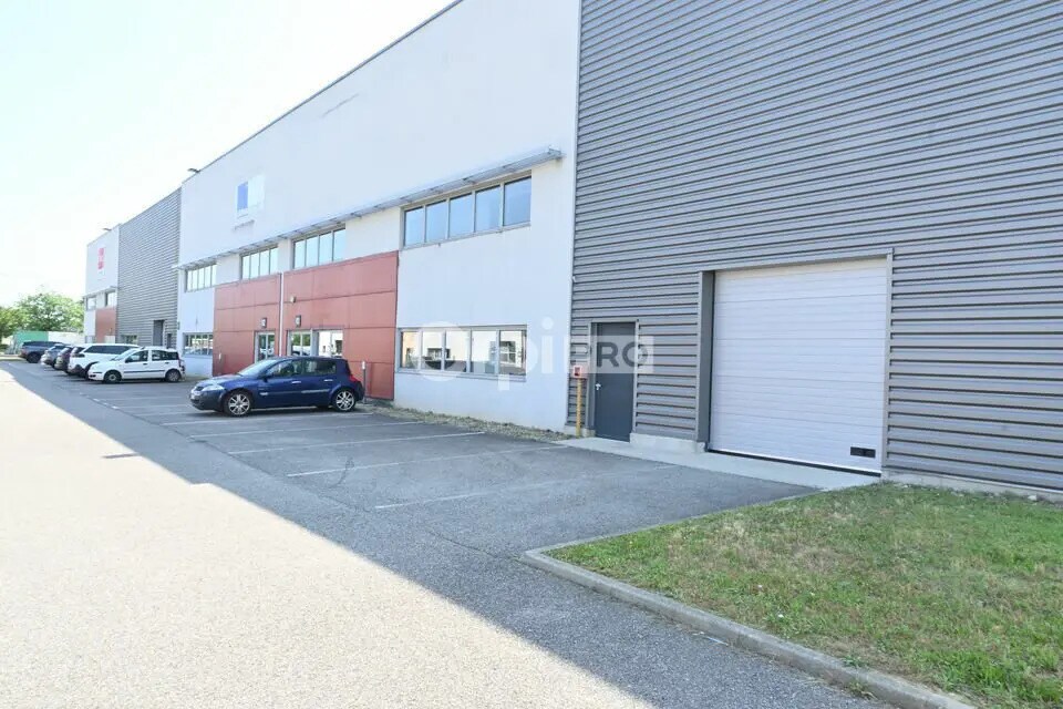 Flex in Saint-Priest for lease Building Photo- Image 1 of 61